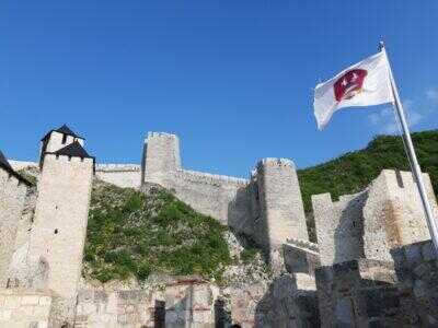 2025/01/images/tour_1034/golubac-400x300-large.jpg