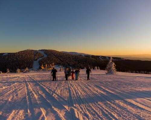 2025/02/images/tour_1843/snowshoeing-serbia-kopaonik-1-large.jpg