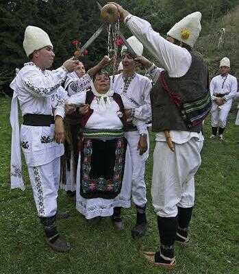 2025/04/images/tour_1889/obicaj-rusalje-large.jpg
