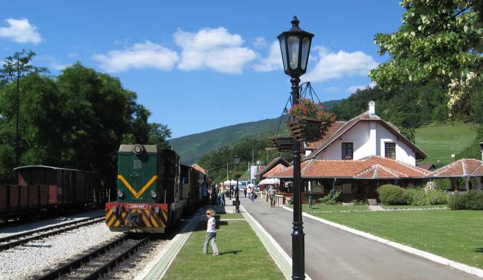 2018/07/images/tour_326/mokra gora train.jpg