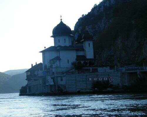 2025/06/images/tour_1945/nova-slika4jpg-large.jpg