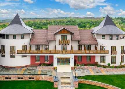 Ekskluzivni doček u prvom vinskom hotelu u Srbiji - Doček nove godine u Šidu 2026