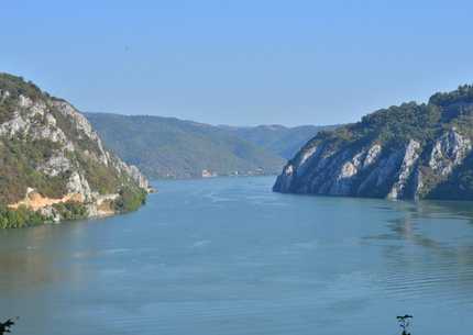 Cruising to the Iron Gate with a visit to Golubac Fortress
