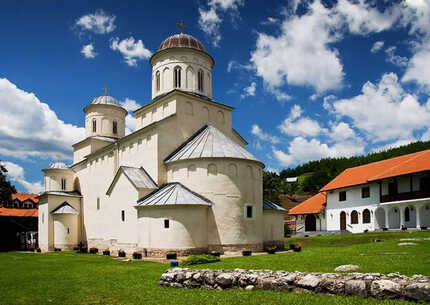 Dolinom Nemanjića - 1 deo manastirske trilogije