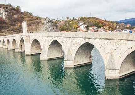 Trebinje, Tjentište, Višegrad, Andrićgrad, fakultativno Dubrovnik